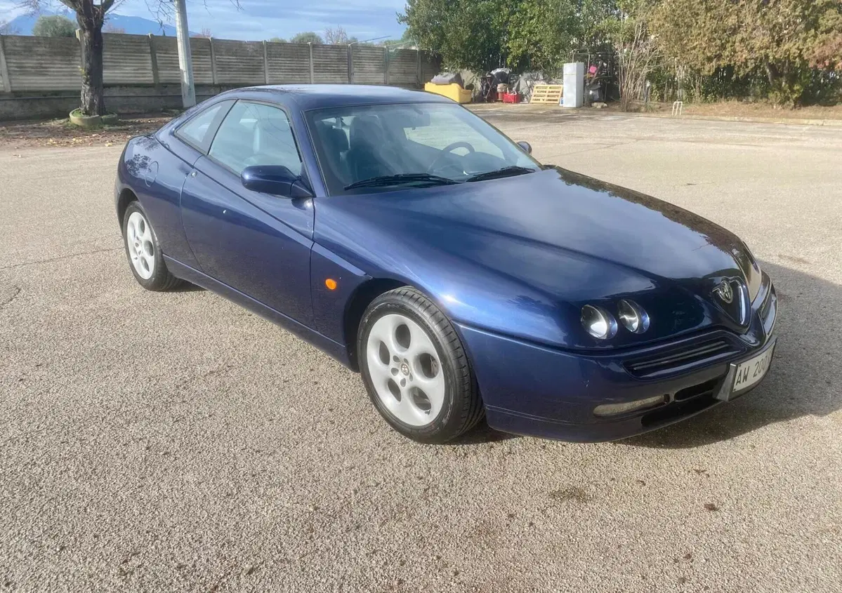 Alfa Romeo GTV 2.0 twin Spark   (2)