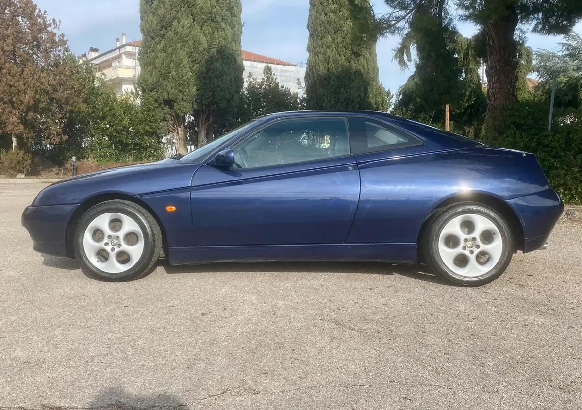 Alfa Romeo GTV 2.0 twin Spark   (4)