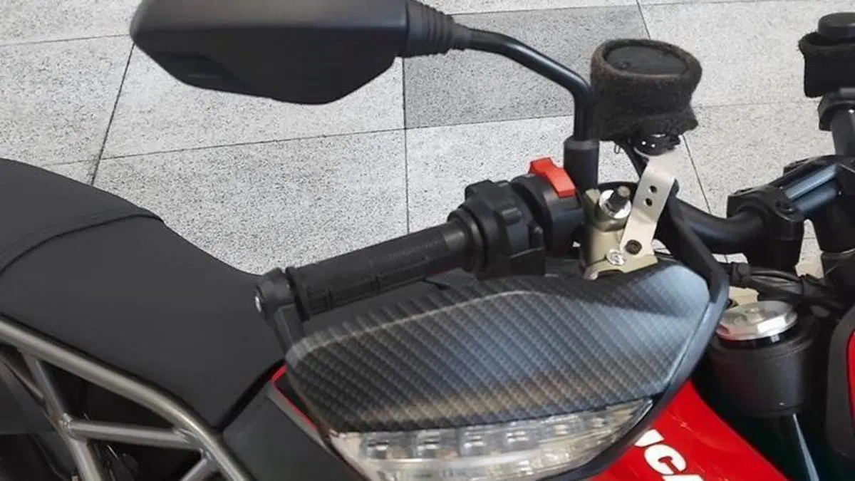 Ducati Hypermotard 950 (2022 - 25)  (3)