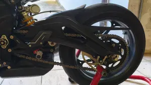 Triumph Street Triple 765 RS (2023 - 26)  (9)