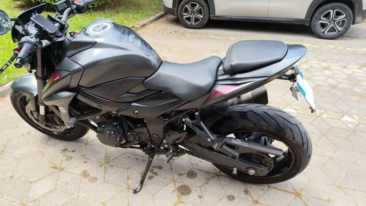 Suzuki GSX S 750 Z Yugen (2018 - 20)  (8)