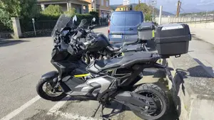 Honda X-ADV 750 DCT (2021 - 24)  (2)