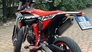 Betamotor RR 125 4T Motard LC (2021 - 23)  (3)