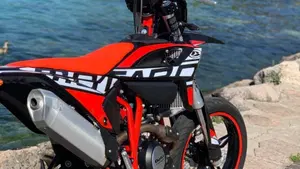 Betamotor RR 125 4T Motard LC (2021 - 23)  (4)