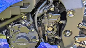 Yamaha YZF R1 (2017 - 19)  (11)