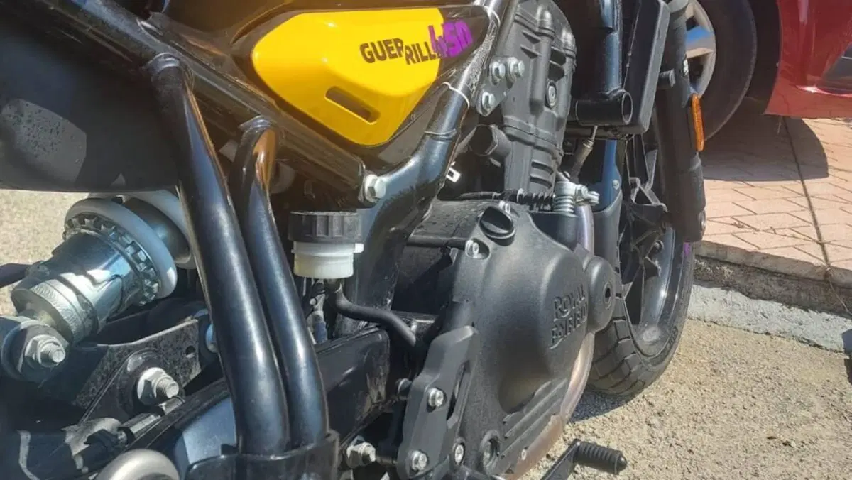 Royal Enfield Guerrilla 450 (2024 - 26)  (4)
