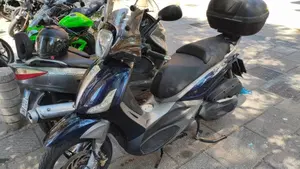 Piaggio Beverly 350 SportTouring ie ABS (2011 - 17)  (5)