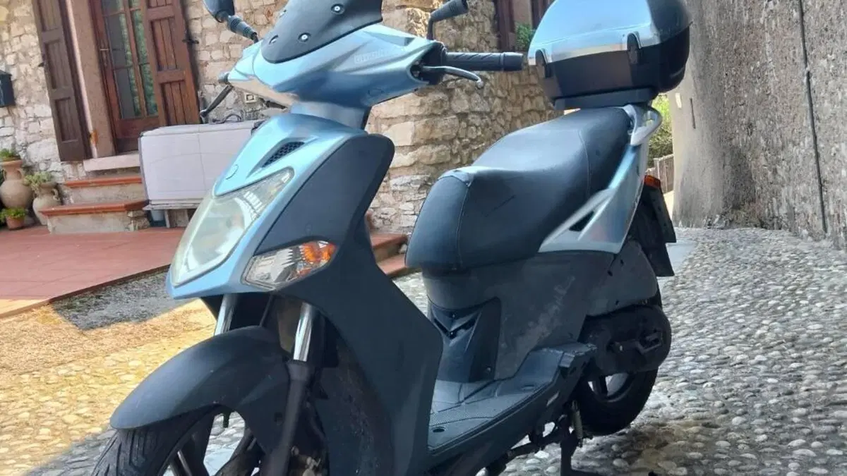 Kymco Agility 150 R16  (2)
