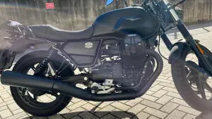 Moto Guzzi V7 Stone (2021 - 24)  (5)