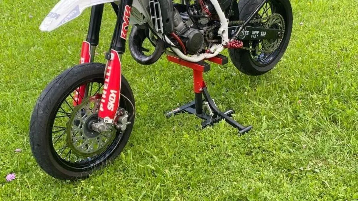 Husqvarna SMS 125 4 (2010 - 12)  (7)