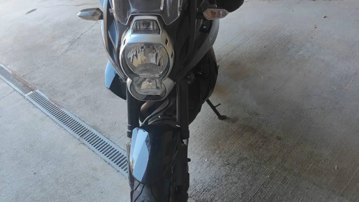 Kawasaki Versys 650 (2010 - 13)  (2)