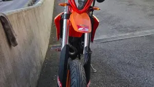 Betamotor RR 125 4T Motard T (2023 - 24)  (2)