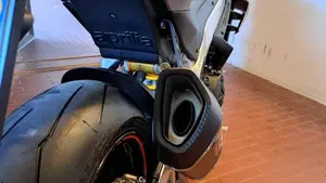 Aprilia RSV4 1100 (2021 - 24)  (9)