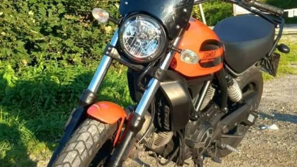 Ducati Scrambler 400 Sixty 2 (2016 - 21)  (3)