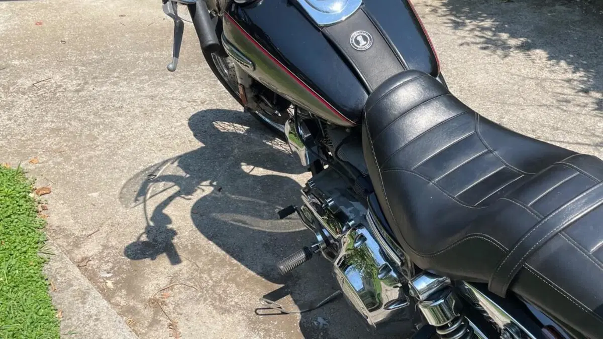 Harley-Davidson 1584 Super Glide Custom (2008 - 13) - FXDC  (3)