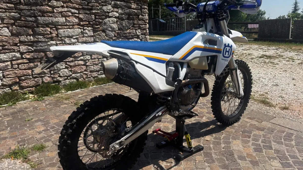 Husqvarna FE 350 (2023)  (2)
