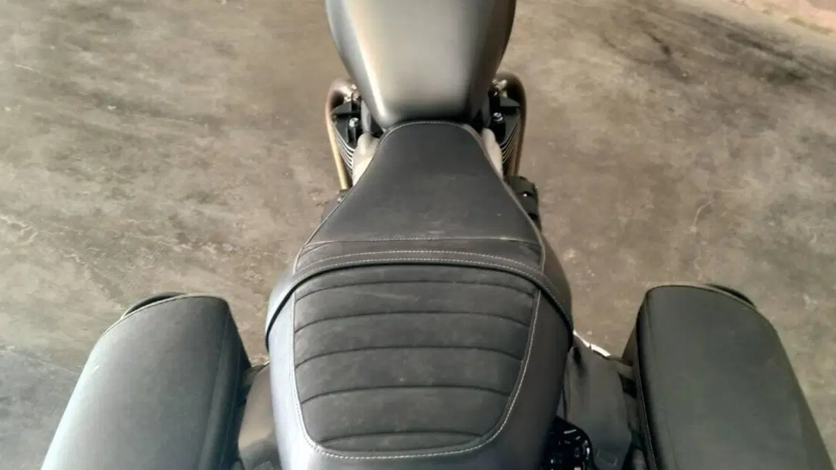 Triumph Street Twin 900 (2019 - 20)  (9)