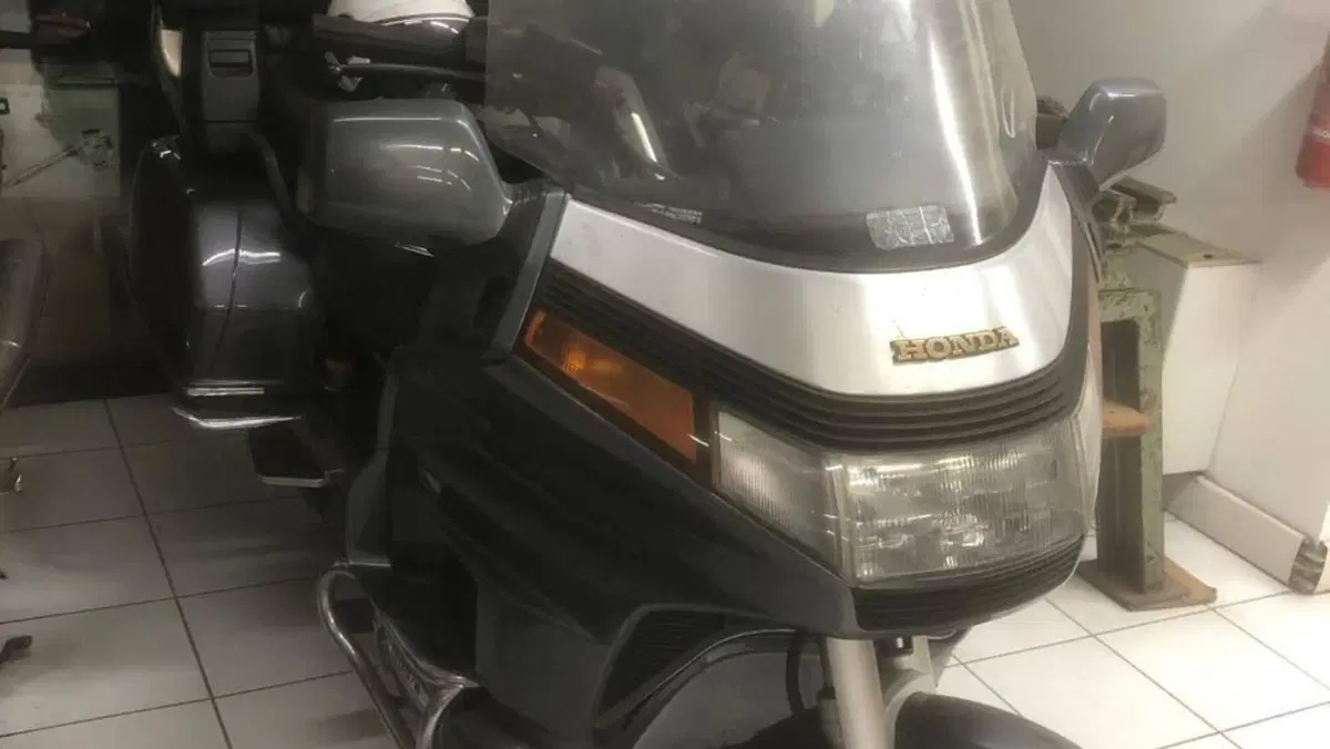 Honda   (4)