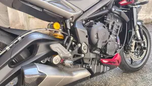 Triumph Street Triple 765 RS (2023 - 26)  (3)