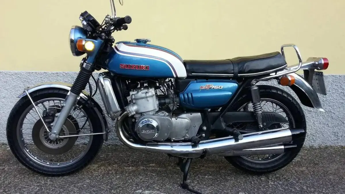 Suzuki   (3)