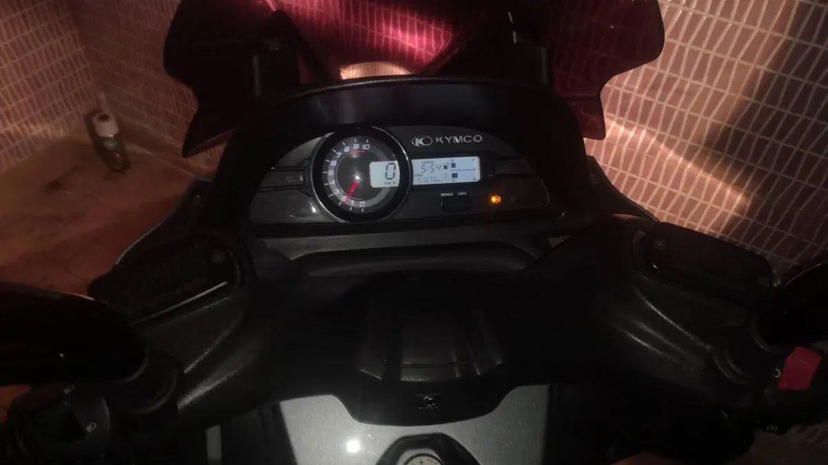 Kymco Xciting 400i ABS (2012 - 17)  (4)