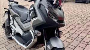 Honda X-ADV 750 (2018 - 20)  (2)