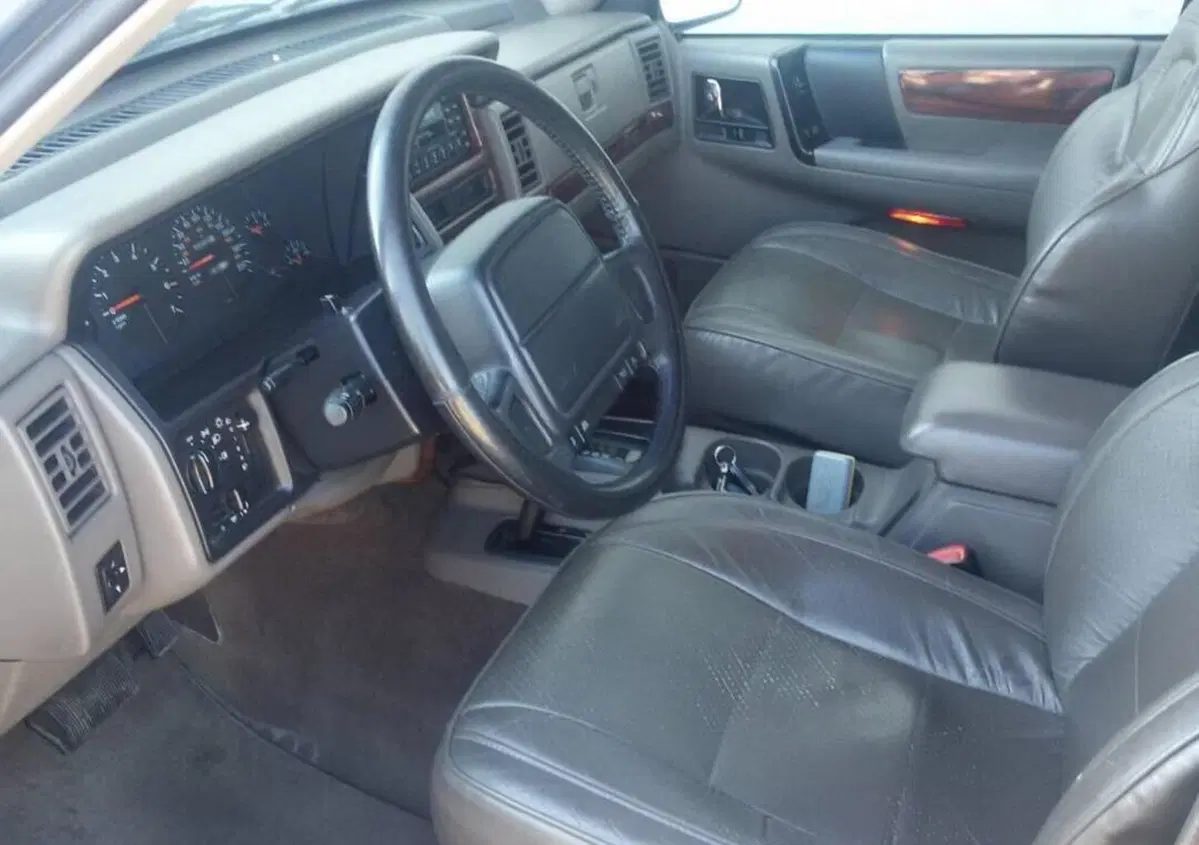 Jeep Grand Cherokee 4.0 (EU) 4WD aut. Quadra-Trac Limited (4)