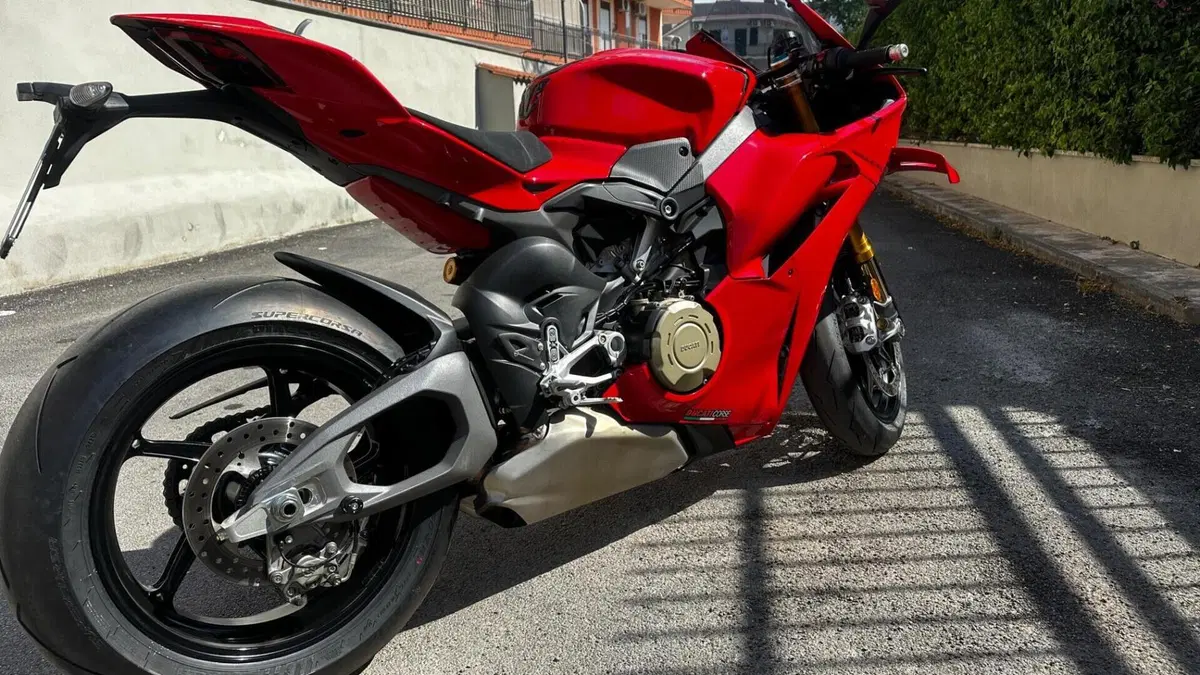 Ducati Panigale V4 S (2025 - 26)  (4)