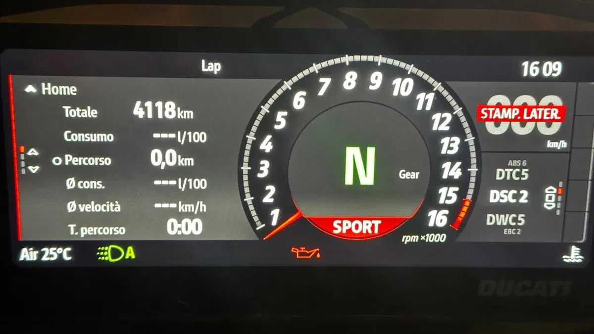 Ducati Panigale V4 S (2025 - 26)  (5)