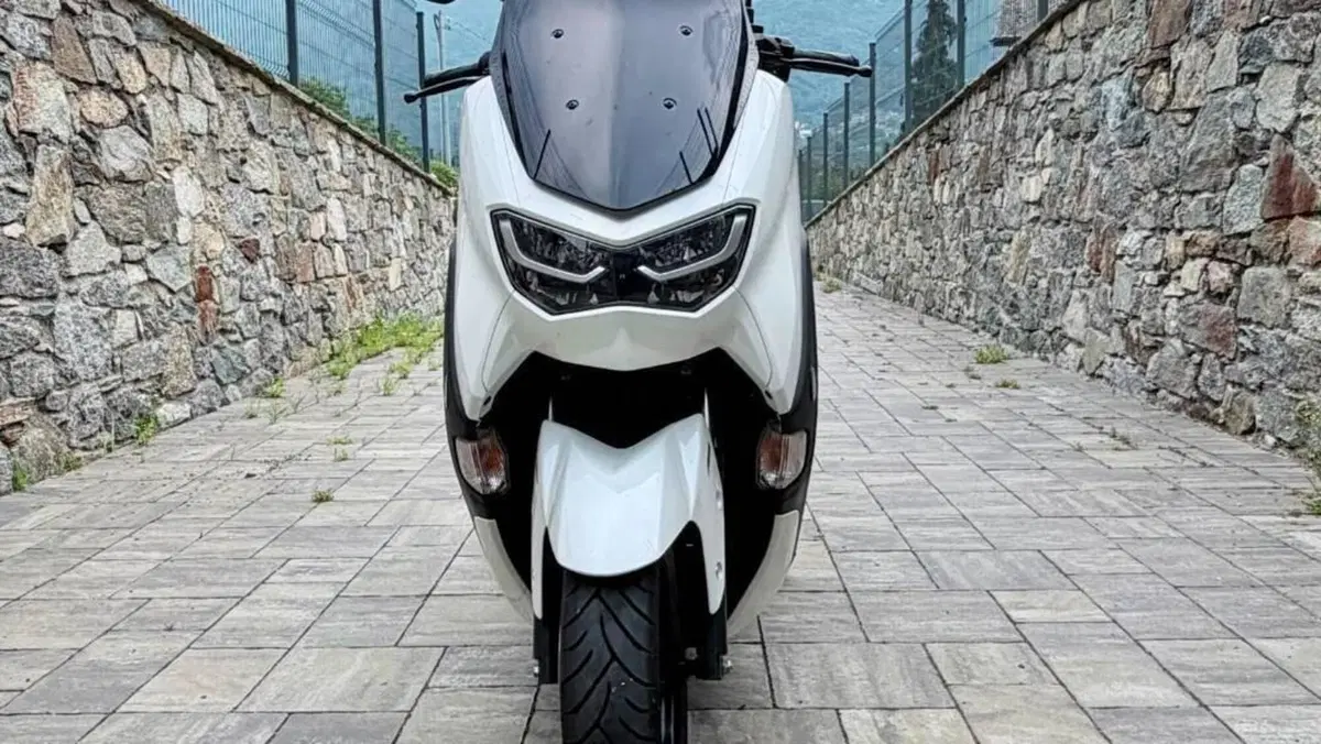 Yamaha N-Max 155 (2022 - 25)  (3)