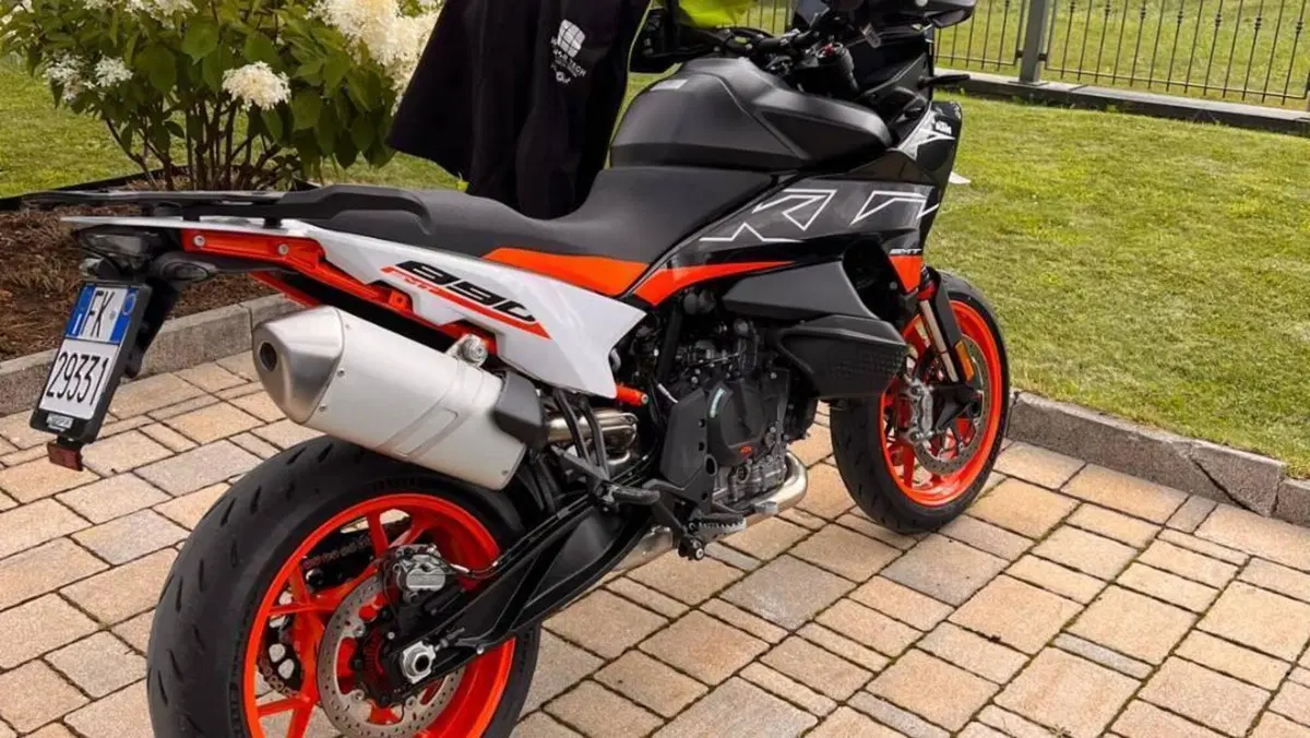 KTM 890 SMT (2023 - 25)  (2)
