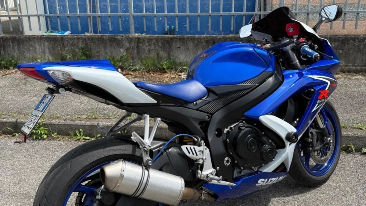 Suzuki GSX R 600 (2008 - 10)  (3)