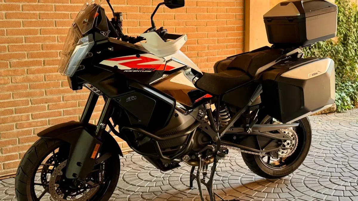 KTM 1390 Super Adventure S EVO (2026)  (2)