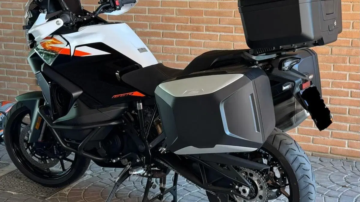 KTM 1390 Super Adventure S EVO (2026)  (4)
