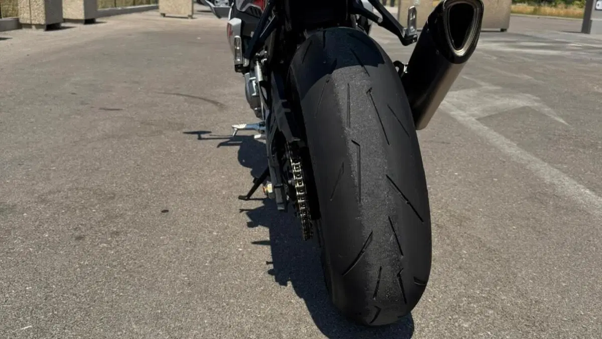 Bmw M 1000 R (2023 - 24)  (9)