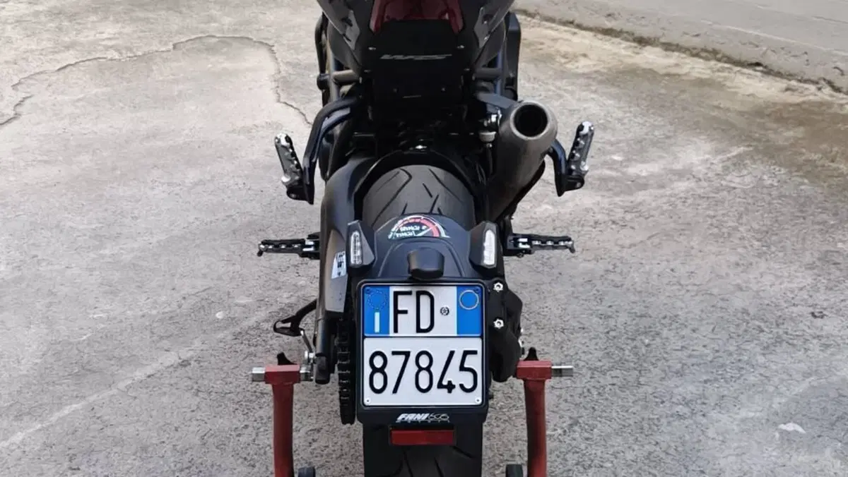 Benelli 752 S (2022 - 25)  (9)
