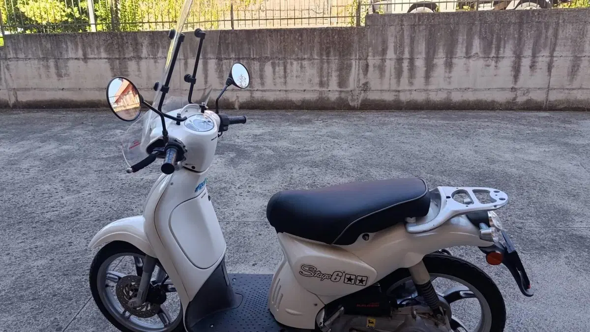 Aprilia Scarabeo 50 (2004 - 06) 