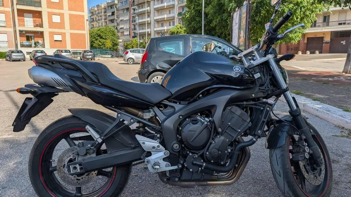 Yamaha FZ6 S2 (2007 - 11)  (2)