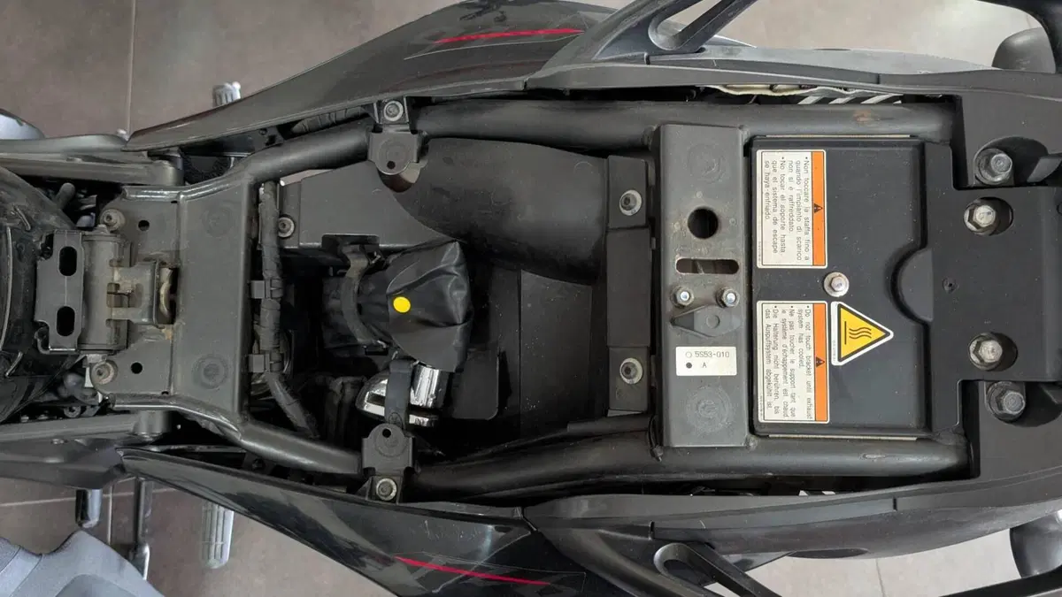 Yamaha FZ6 S2 (2007 - 11)  (15)