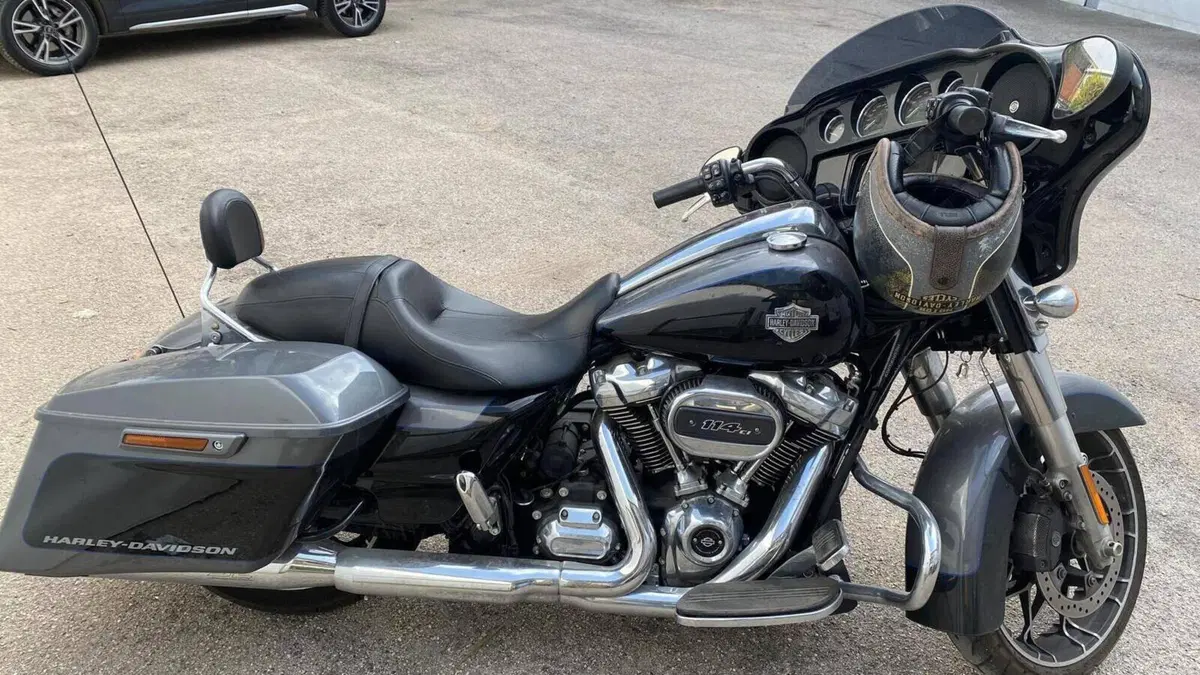 Harley-Davidson Street Glide Special (2021 - 23)  (2)