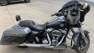 Harley-Davidson Street Glide Special (2021 - 23)  (2)
