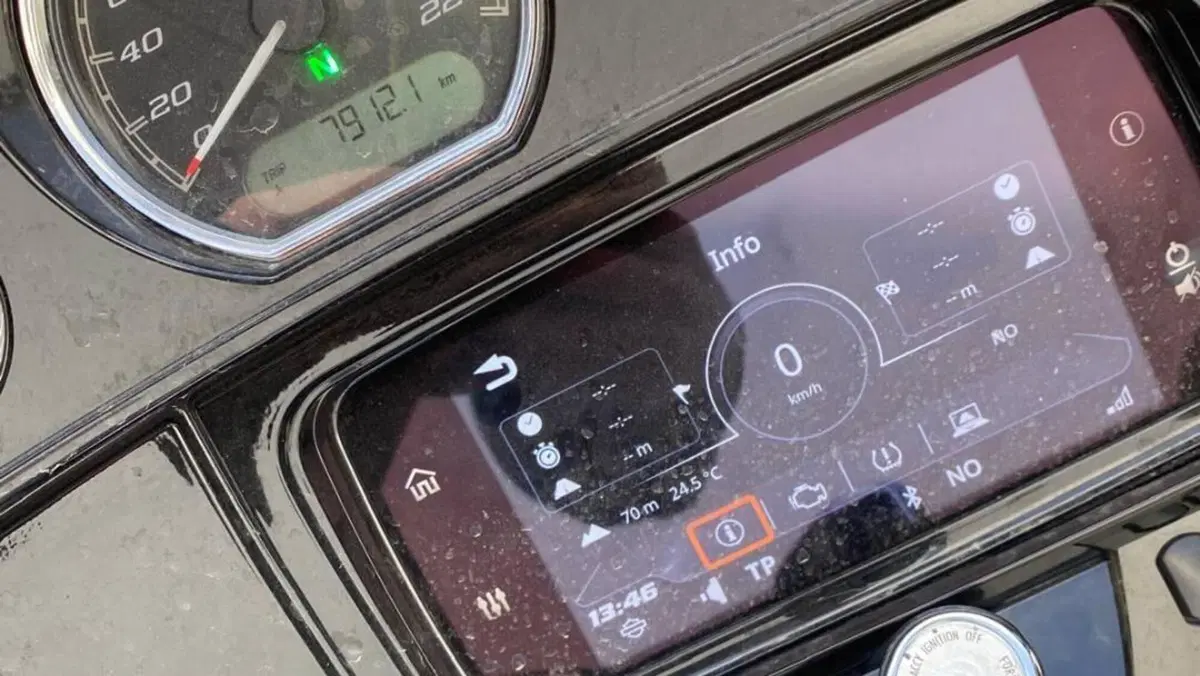Harley-Davidson Street Glide Special (2021 - 23)  (5)