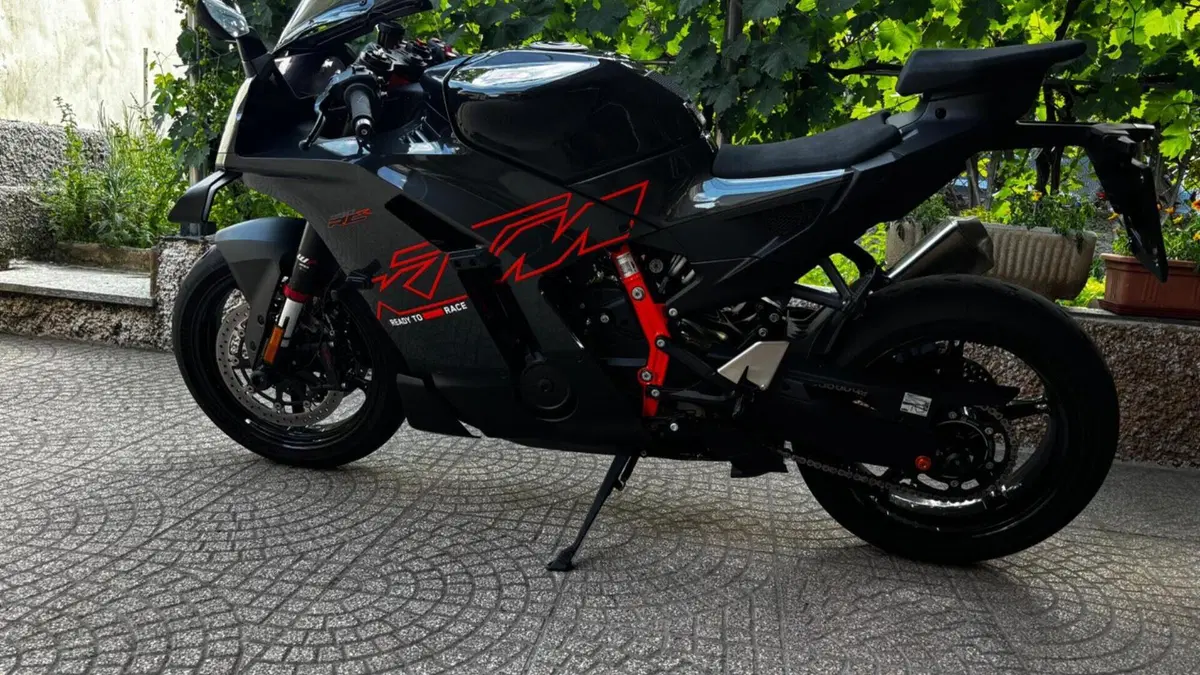 KTM 990 RC R (2026) 