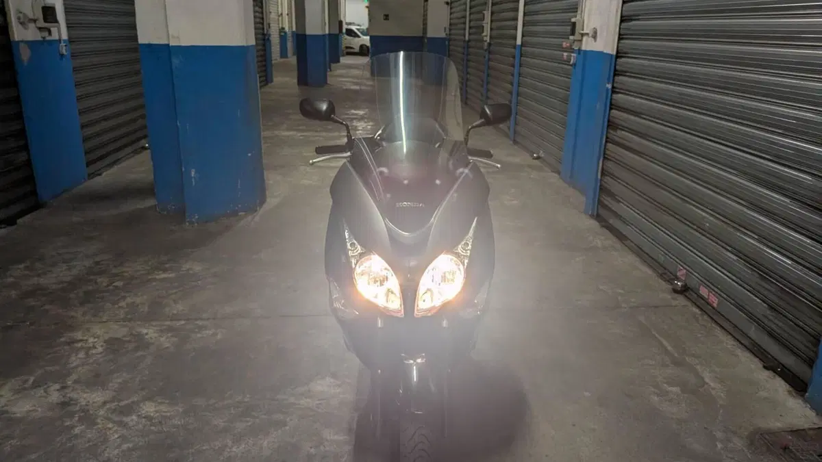 Honda SW-T 400 ABS (2008 - 16)  (6)