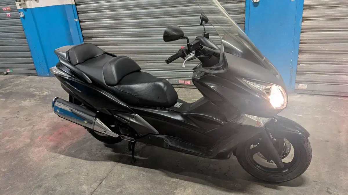 Honda SW-T 400 ABS (2008 - 16)  (3)