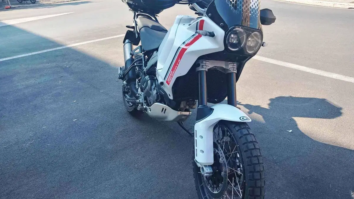 Ducati DesertX (2022 - 25)  (2)