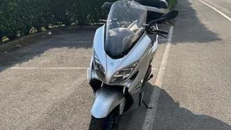 Suzuki Burgman 400 (2022 - 24) usata