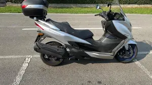Suzuki Burgman 400 (2022 - 24)  (4)
