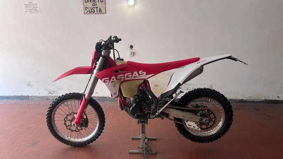 GASGAS EC 350 F (2022)  (3)