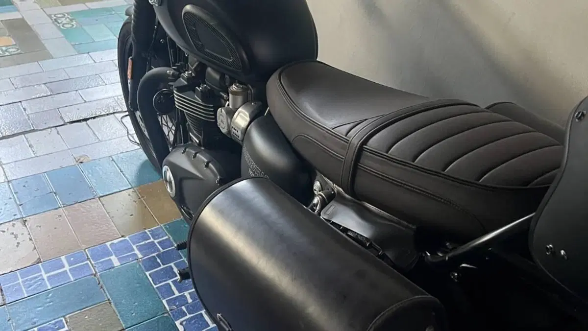 Triumph Bonneville T120 (2016 - 20)  (3)